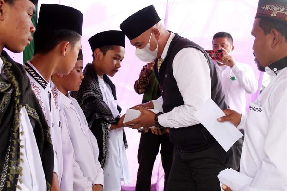 Santunan Anak Yatim Oleh Bapak PJ. Bupati Dailami